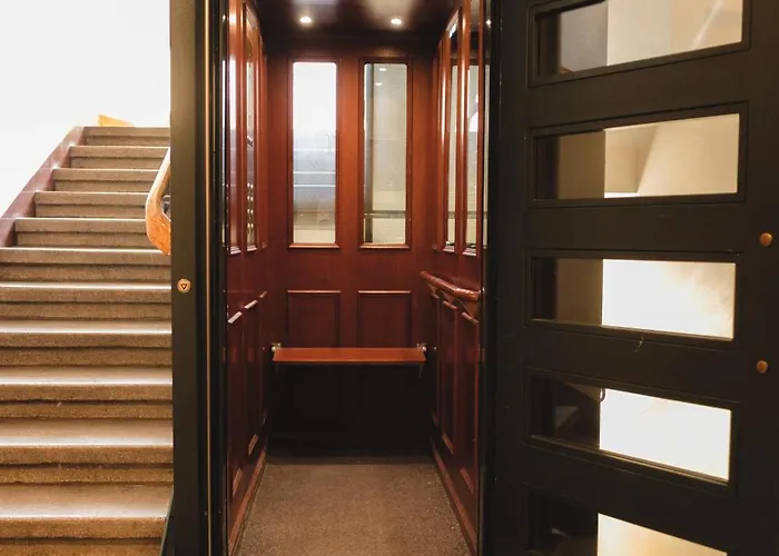 Cozy And Stylish In Kamppi ヘルシンキ