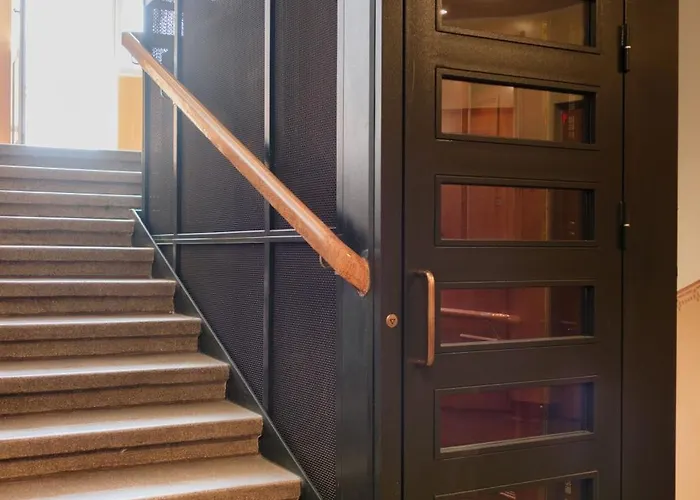 アパート Cozy And Stylish In Kamppi ヘルシンキ